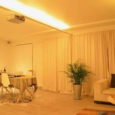 Sunny Central Urban Loft * ヘント