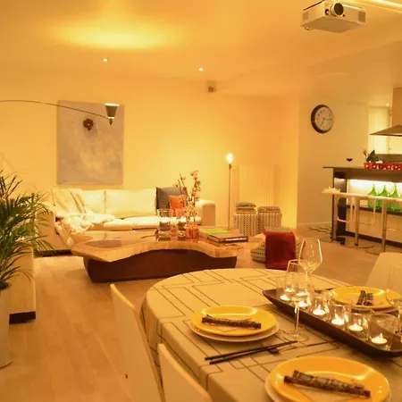Sunny Central Urban Loft アパート *